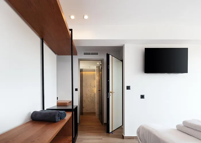 Nuera Chania (Crete)