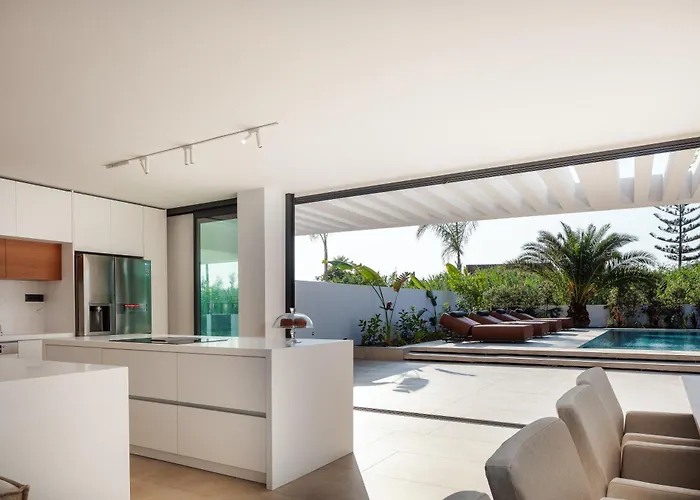 Nuera Chania (Crete)