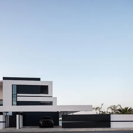 Villa Nuera *