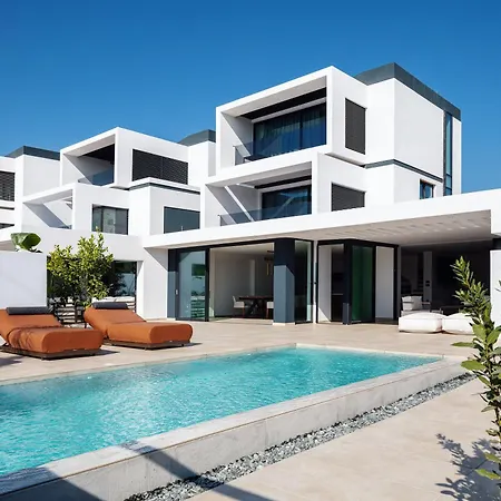 Nuera Villa