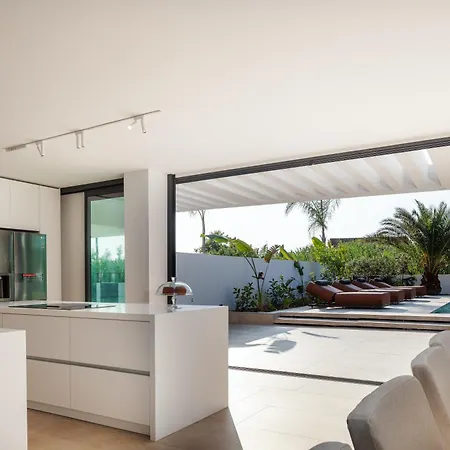 Nuera Chania (Crete)